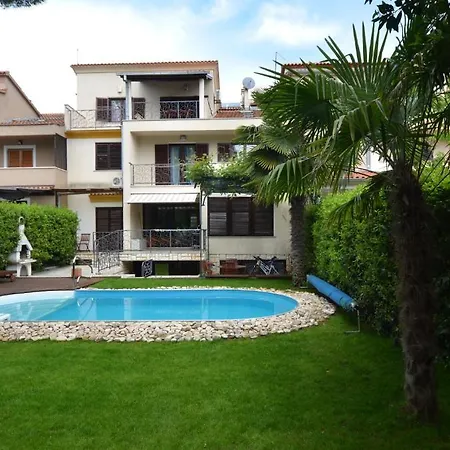 Apartments Villa Rossella 3 Rovigno Esterno foto