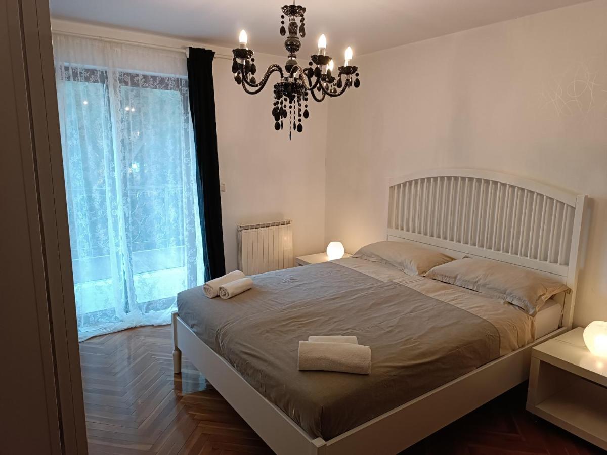 Rossella 3 *